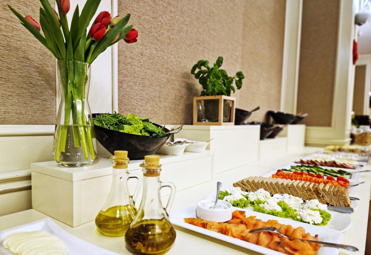 ז'שוב Hotel Prezydencki 3-Star מראה חיצוני תמונה