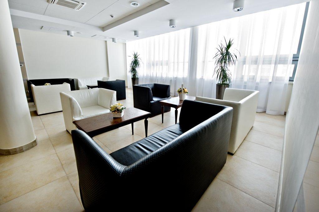 ז'שוב Hotel Prezydencki 3-Star מראה חיצוני תמונה