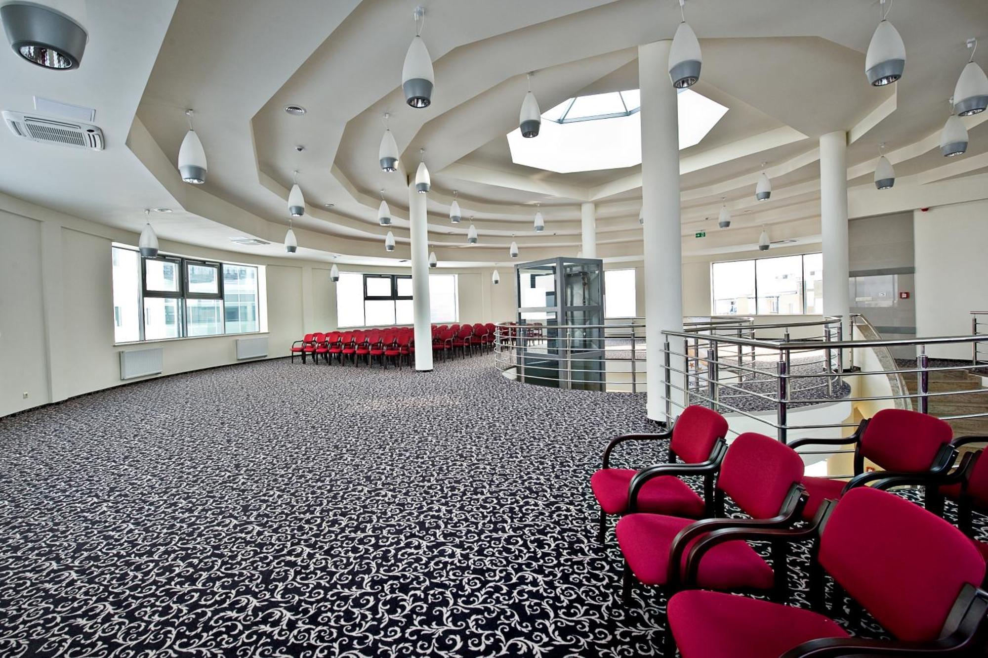 ז'שוב Hotel Prezydencki 3-Star מראה חיצוני תמונה