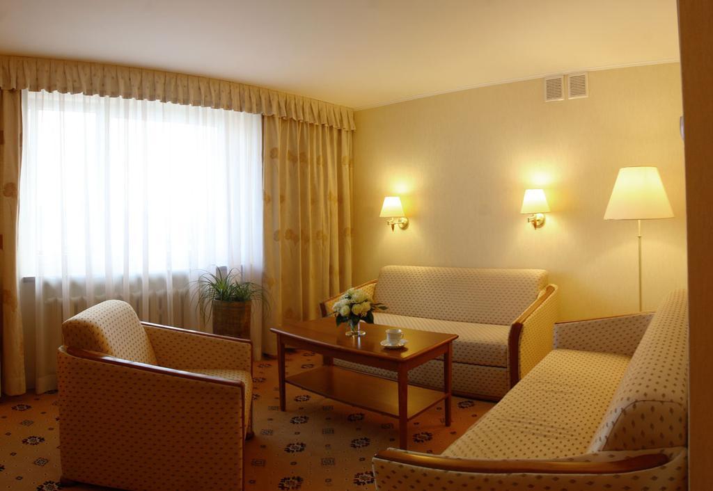 ז'שוב Hotel Prezydencki 3-Star חדר תמונה