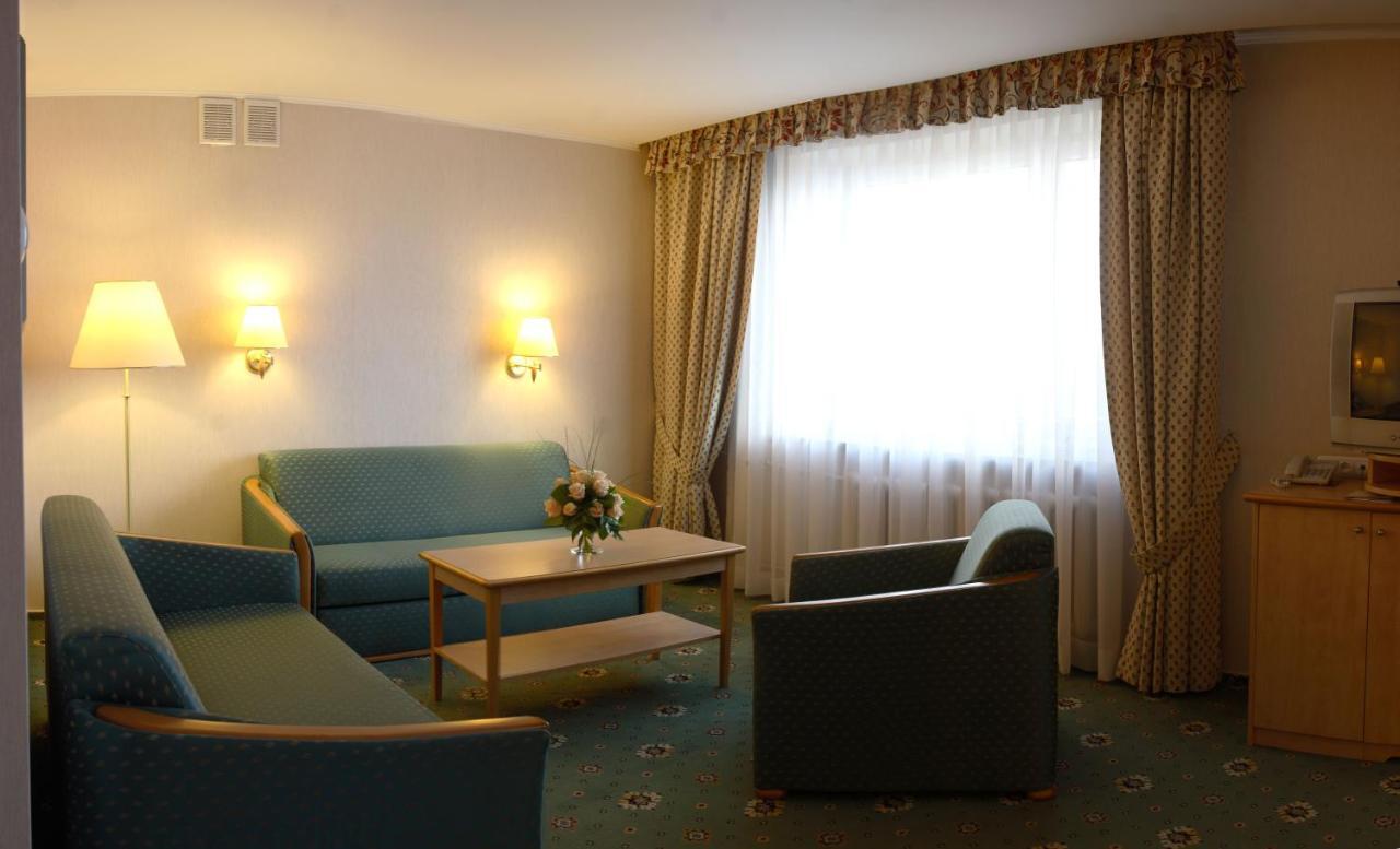 ז'שוב Hotel Prezydencki 3-Star מראה חיצוני תמונה